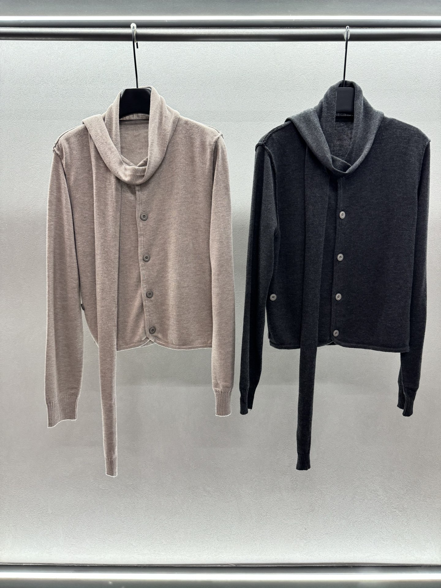 ￼ ❄️2025 Autumn and Winter❄️！Lemair*，羊毛混纺围巾领上衣，老钱风色系