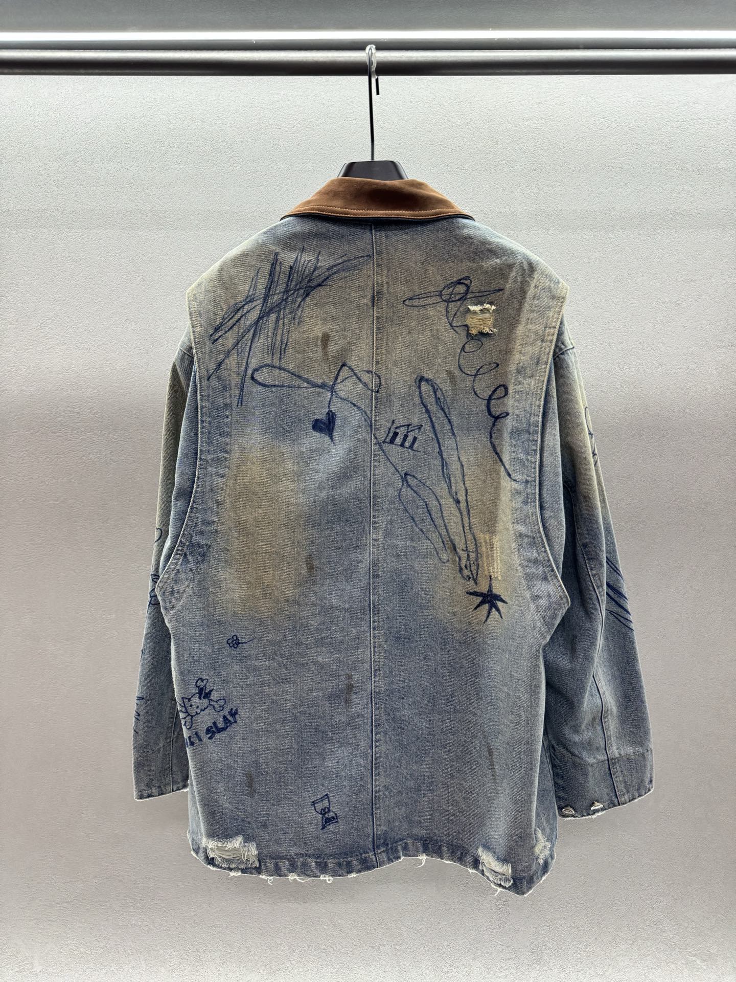 ￼ ❄️2025 Autumn and Winter❄️！ForDa*re，福蝶早秋拼色翻领牛仔外套，复