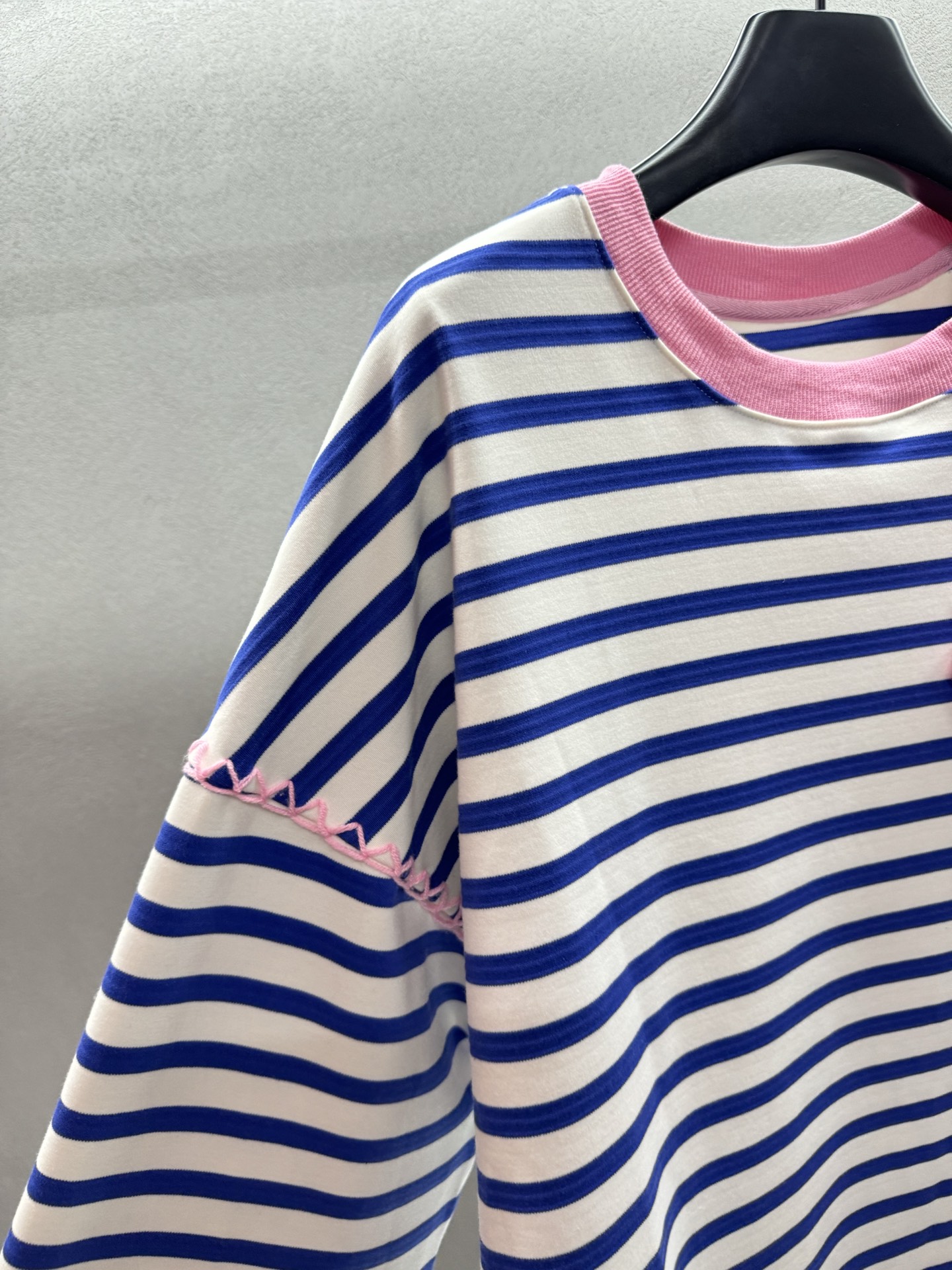 ￼ ❄️2025 Autumn and Winter❄️！Andr*ea Mar*tin，宝蓝色条纹小马