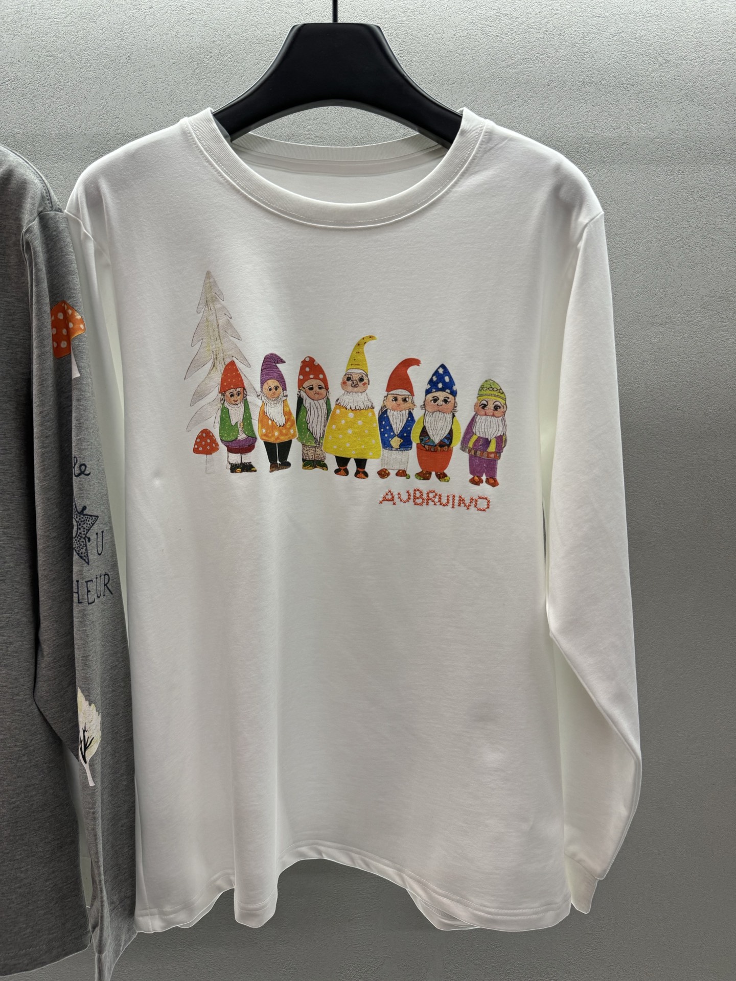 ￼ ❄️2025 Autumn and Winter❄️！Aubrui*no小矮人卡通图案长袖T，ove