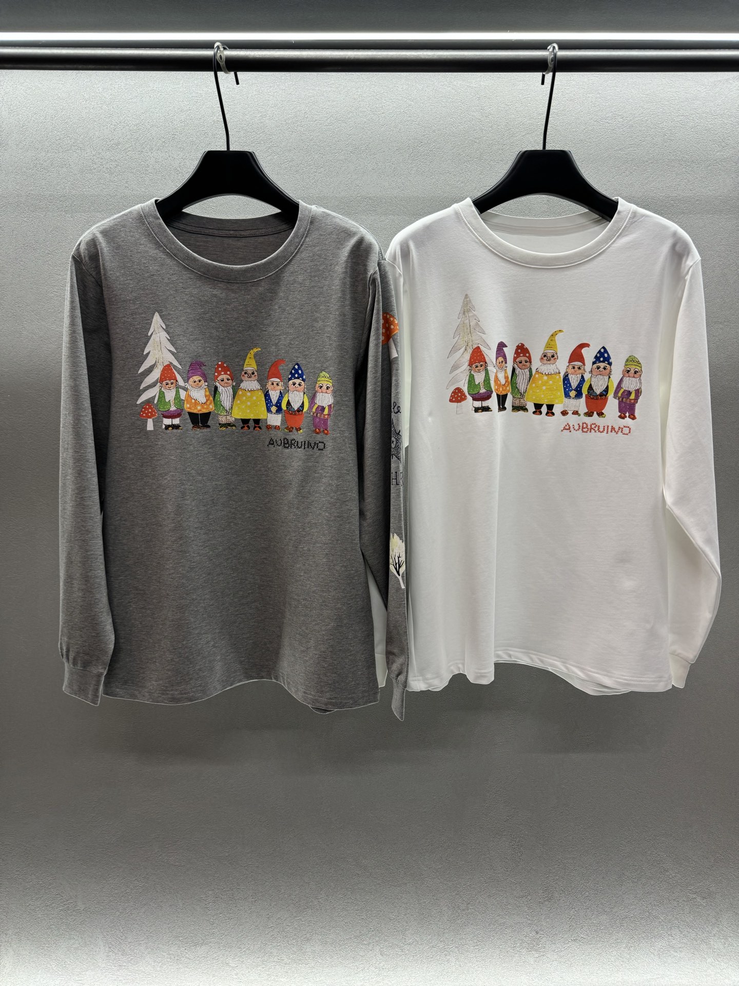 ￼ ❄️2025 Autumn and Winter❄️！Aubrui*no小矮人卡通图案长袖T，ove