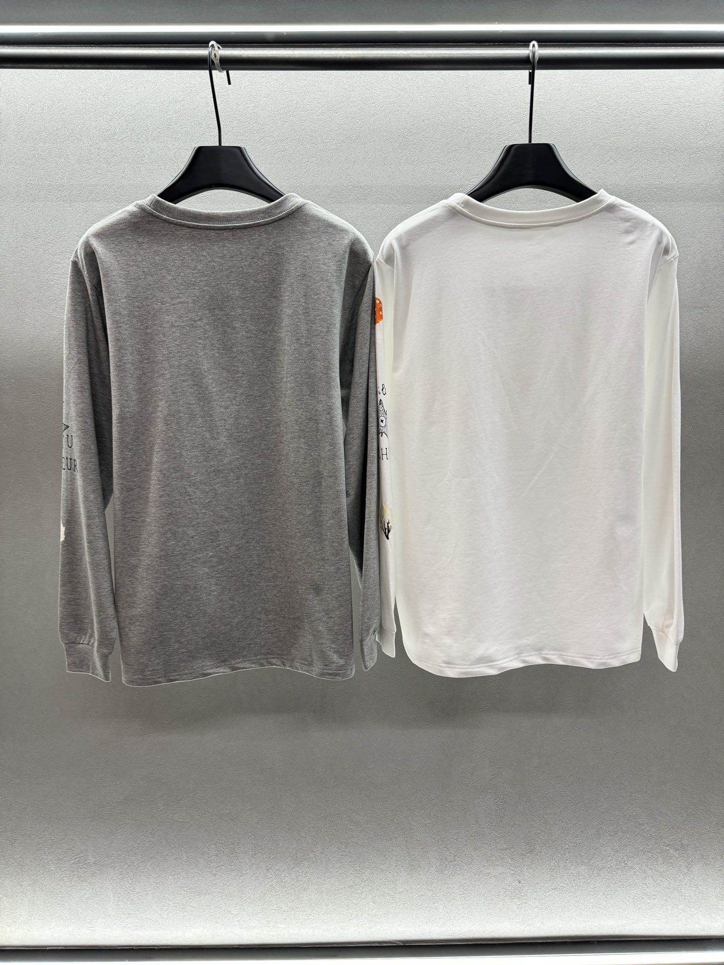 ￼ ❄️2025 Autumn and Winter❄️！Aubrui*no小矮人卡通图案长袖T，ove