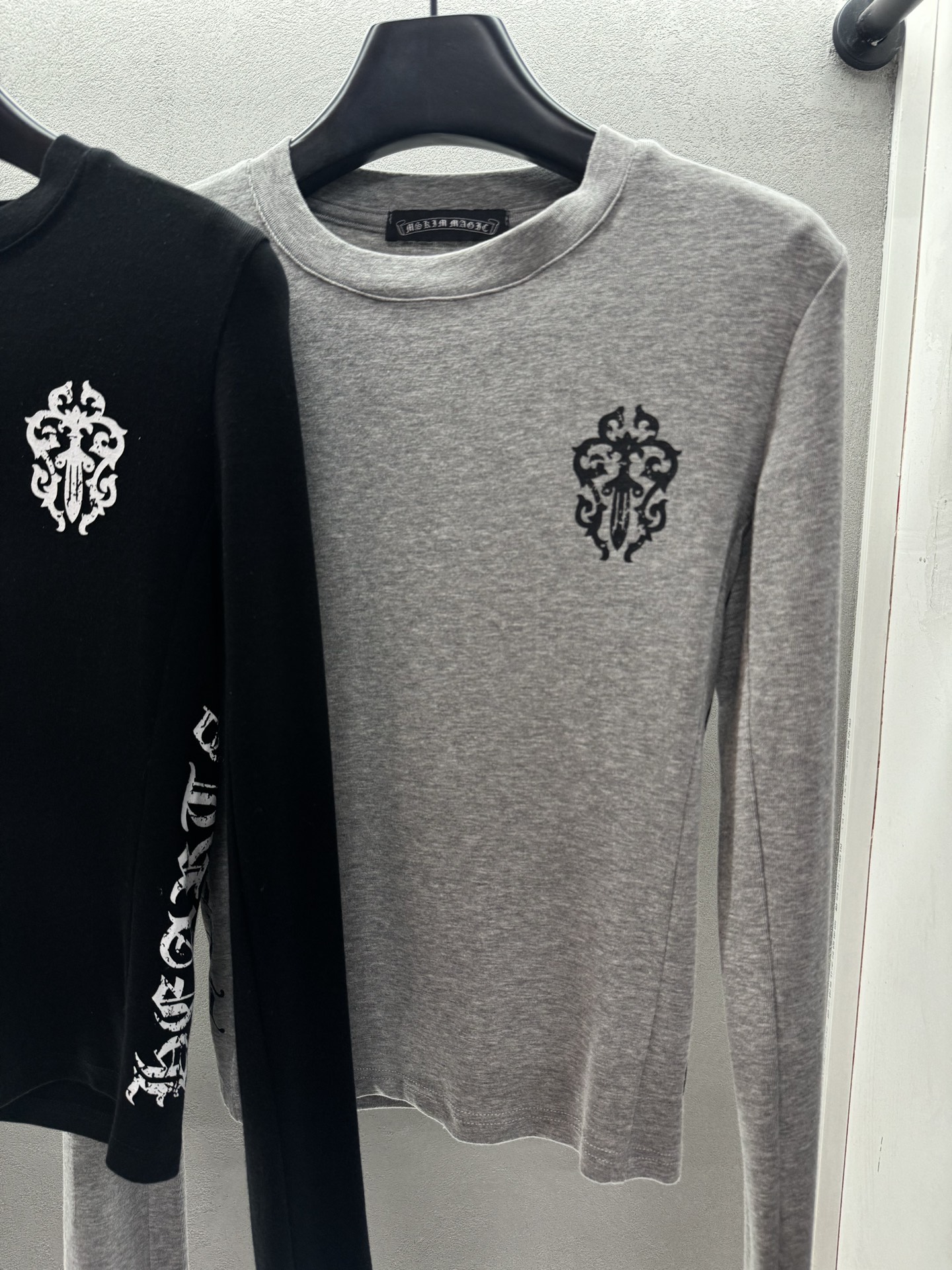 ￼ ❄️2025 Autumn and Winter❄️！克罗*心，长袖薄款打底，依旧简单百搭基础款，秋