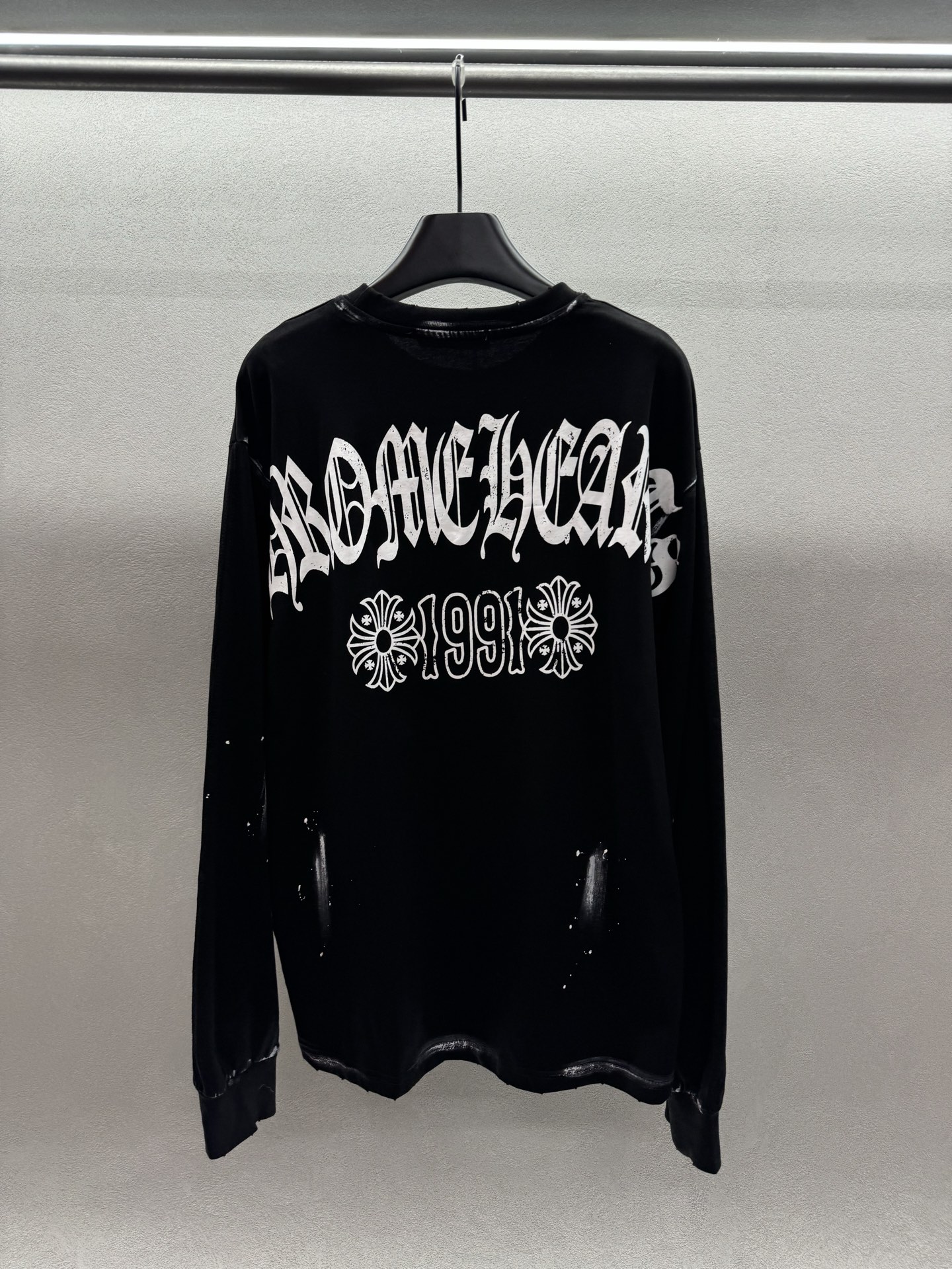 ￼ ￼ ❄️2025 Autumn and Winter❄️！克罗*心长袖T恤，宽松随意穿搭，宽松有范，