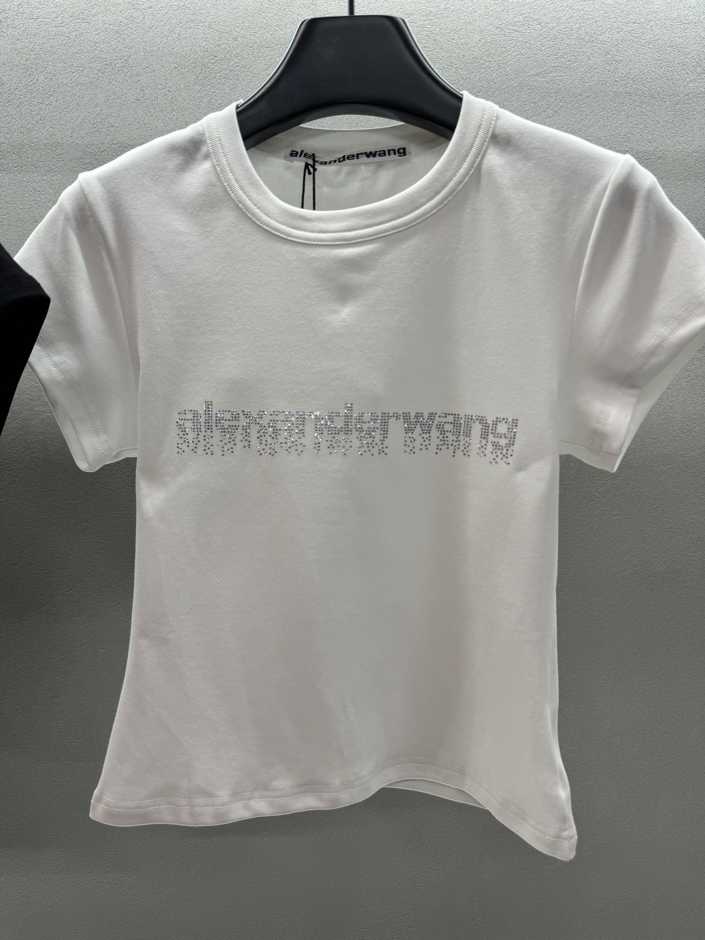 ￼ ❄️2025 Autumn and Winter❄️！ Alexander Wan*，重工烫钻字母短