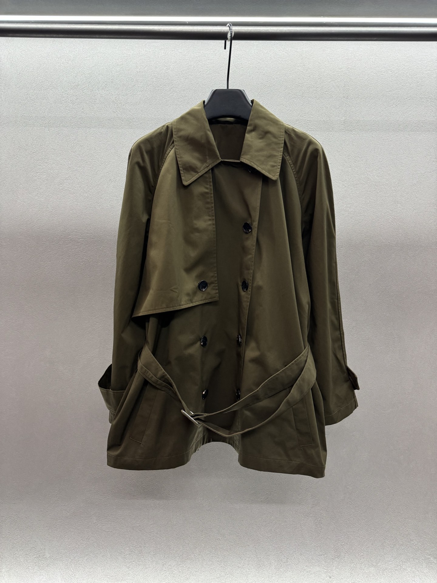 ￼ ￼ ❄️2025 Autumn and Winter❄️！short senten*e，短句早秋短款