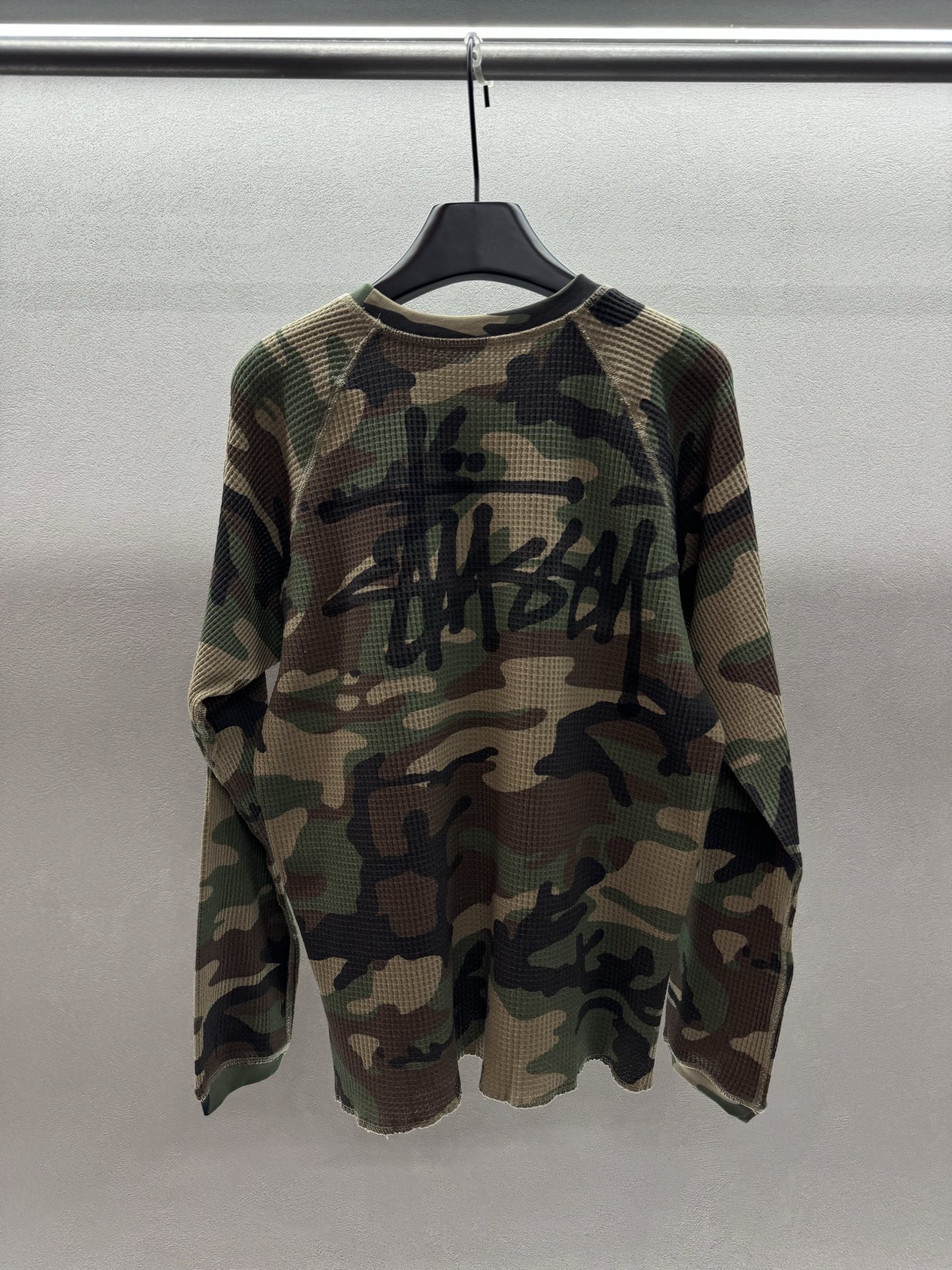￼ ❄️2025 Autumn and Winter❄️！Stu*ssy华夫格迷彩长袖！豹纹+迷彩两色，