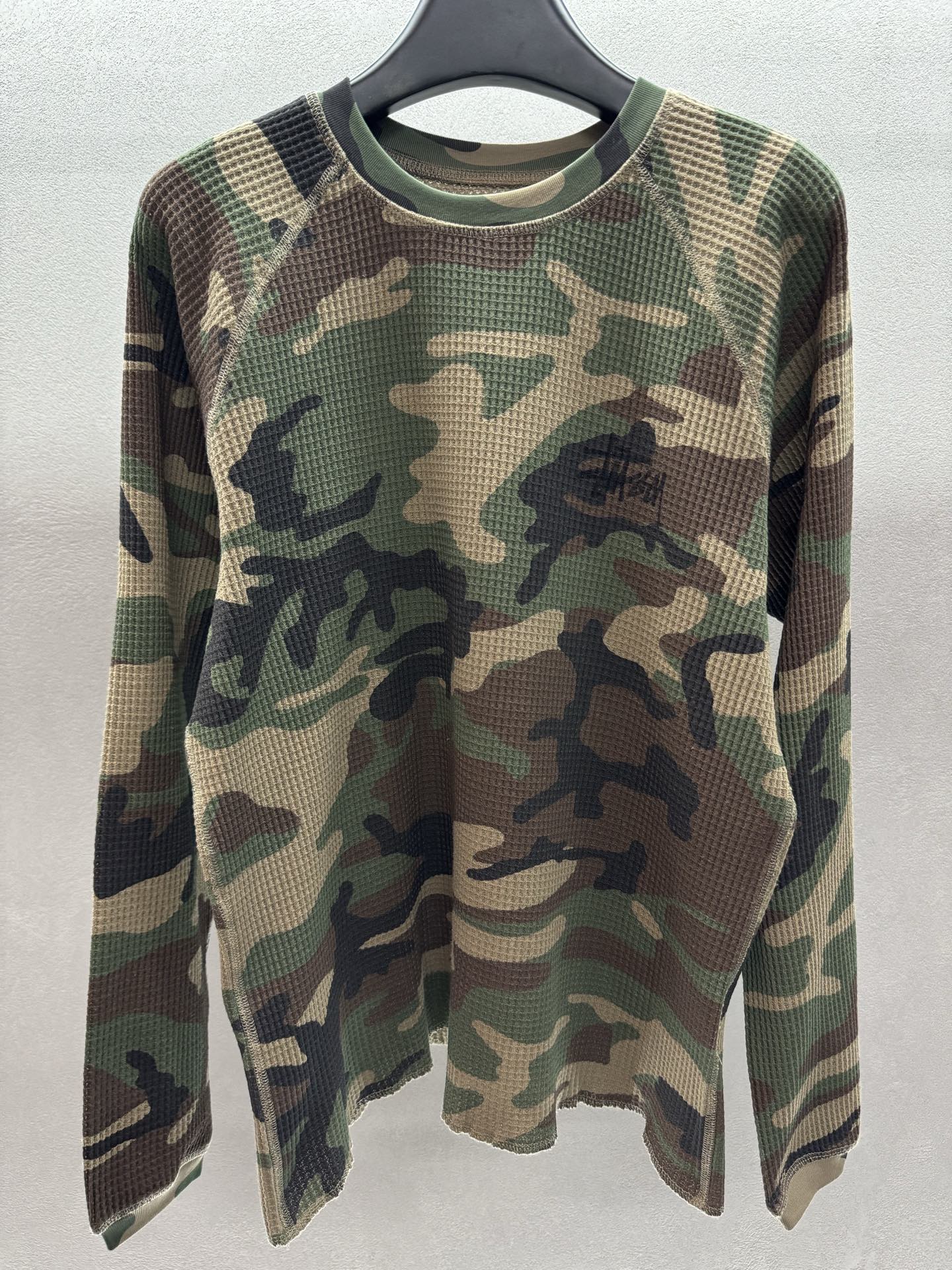 ￼ ❄️2025 Autumn and Winter❄️！Stu*ssy华夫格迷彩长袖！豹纹+迷彩两色，