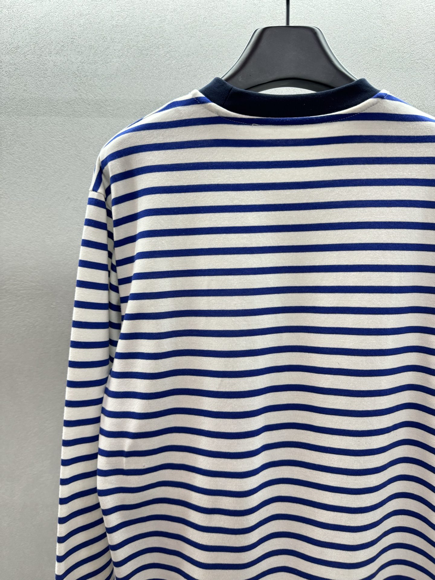 ￼ ❄️2025 Autumn and Winter❄️！CHEERi UPi ，条纹控长袖T，慵懒风轻