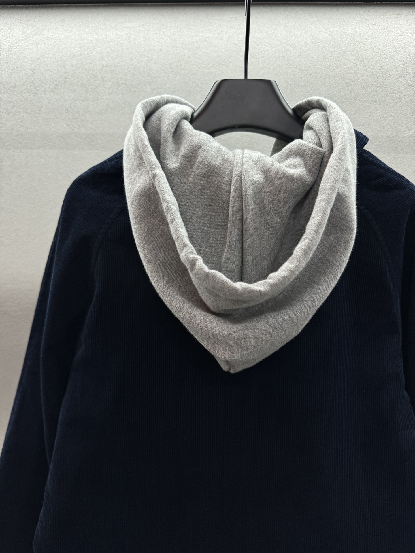 ￼ ❄️2025 Autumn and Winter❄️ ！Celin*，刺绣凯旋门徽标连帽棉服，实穿又