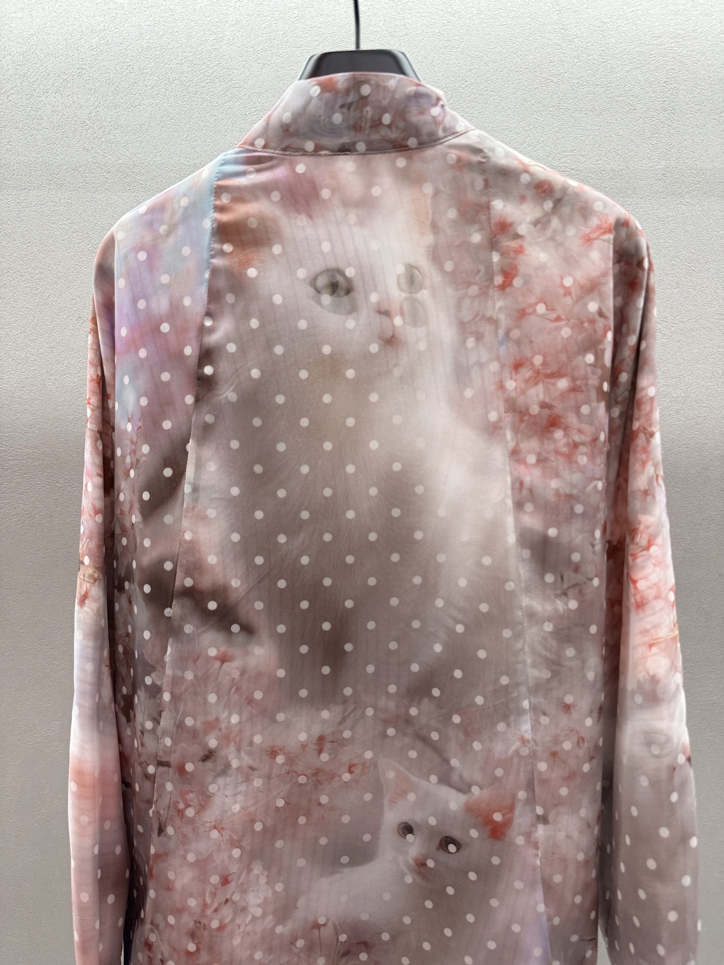 ￼ ❄️2025 Autumn and Winter❄️！Trini*te，樱花粉浪漫猫咪猫猫衬衫，樱花