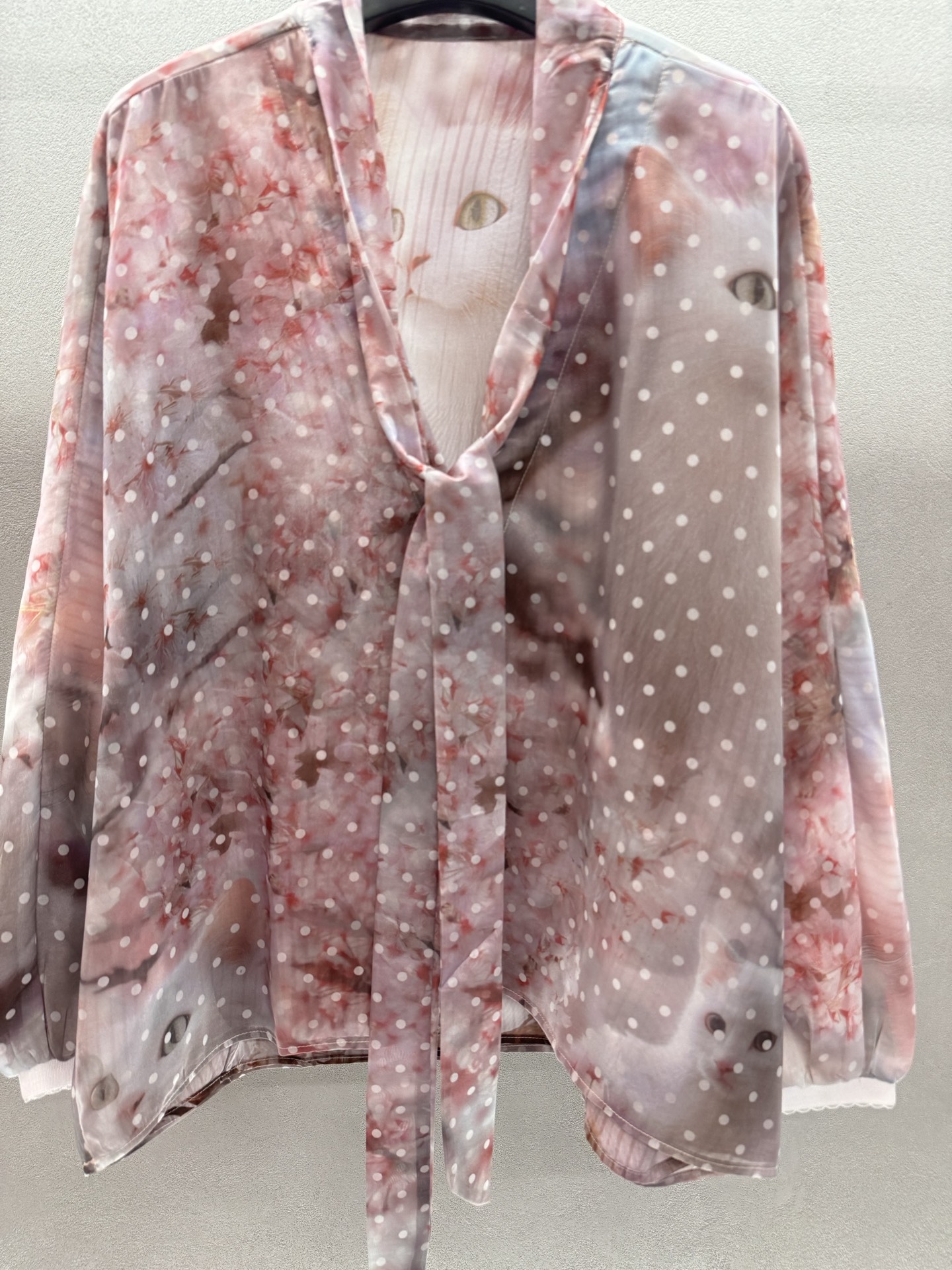 ￼ ❄️2025 Autumn and Winter❄️！Trini*te，樱花粉浪漫猫咪猫猫衬衫，樱花