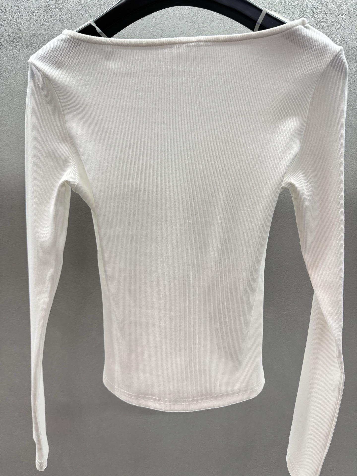 ￼ ❄️2025 Autumn and Winter❄️！ODTD U领logo刺绣打底上衣，显瘦打底衫