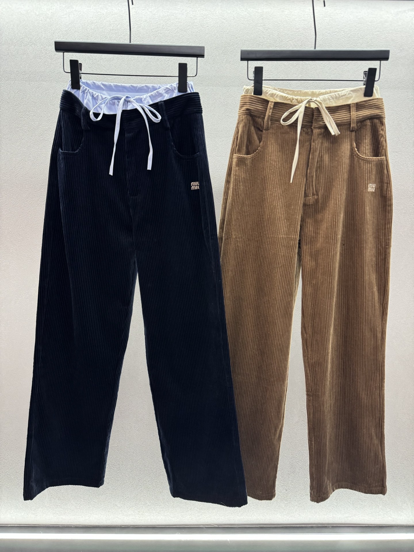 ￼ ❄️2025 Autumn and Winter❄️！Miu Mi*，双腰头拼接抽绳灯芯绒直筒裤 高