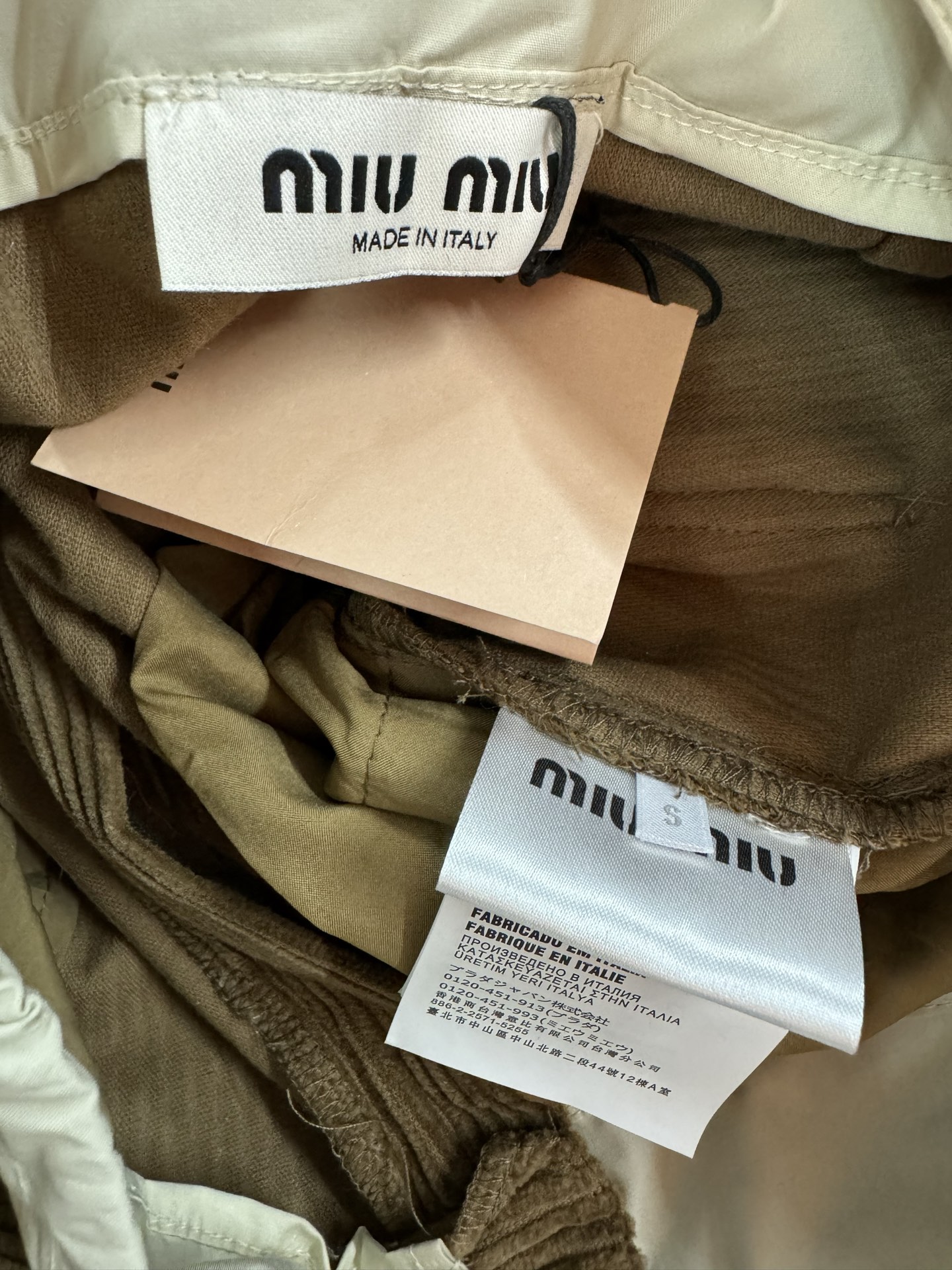 ￼ ❄️2025 Autumn and Winter❄️！Miu Mi*，双腰头拼接抽绳灯芯绒直筒裤 高