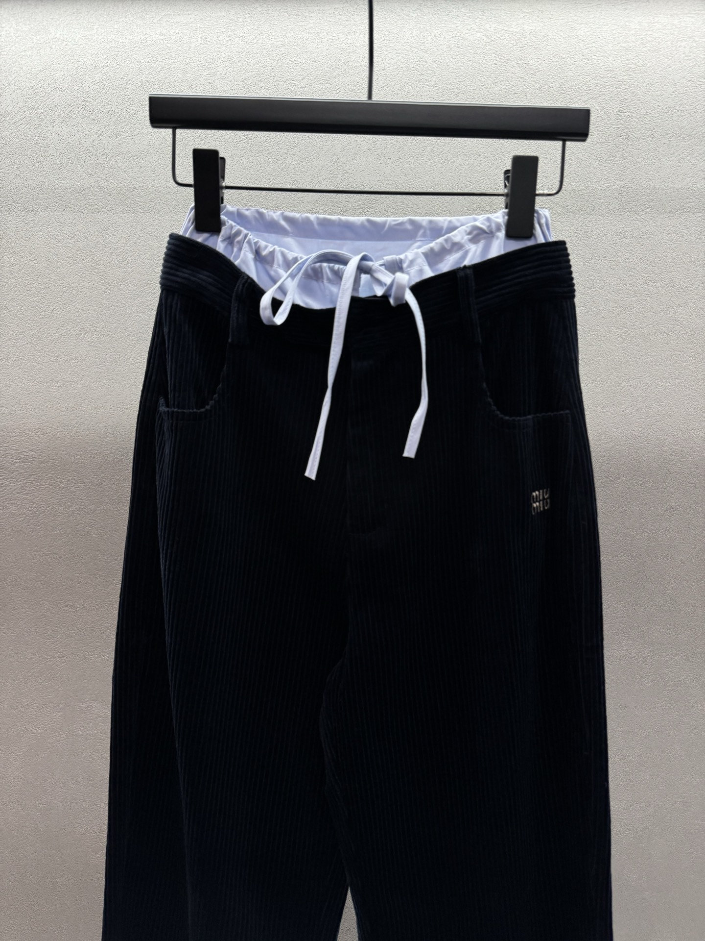 ￼ ❄️2025 Autumn and Winter❄️！Miu Mi*，双腰头拼接抽绳灯芯绒直筒裤 高