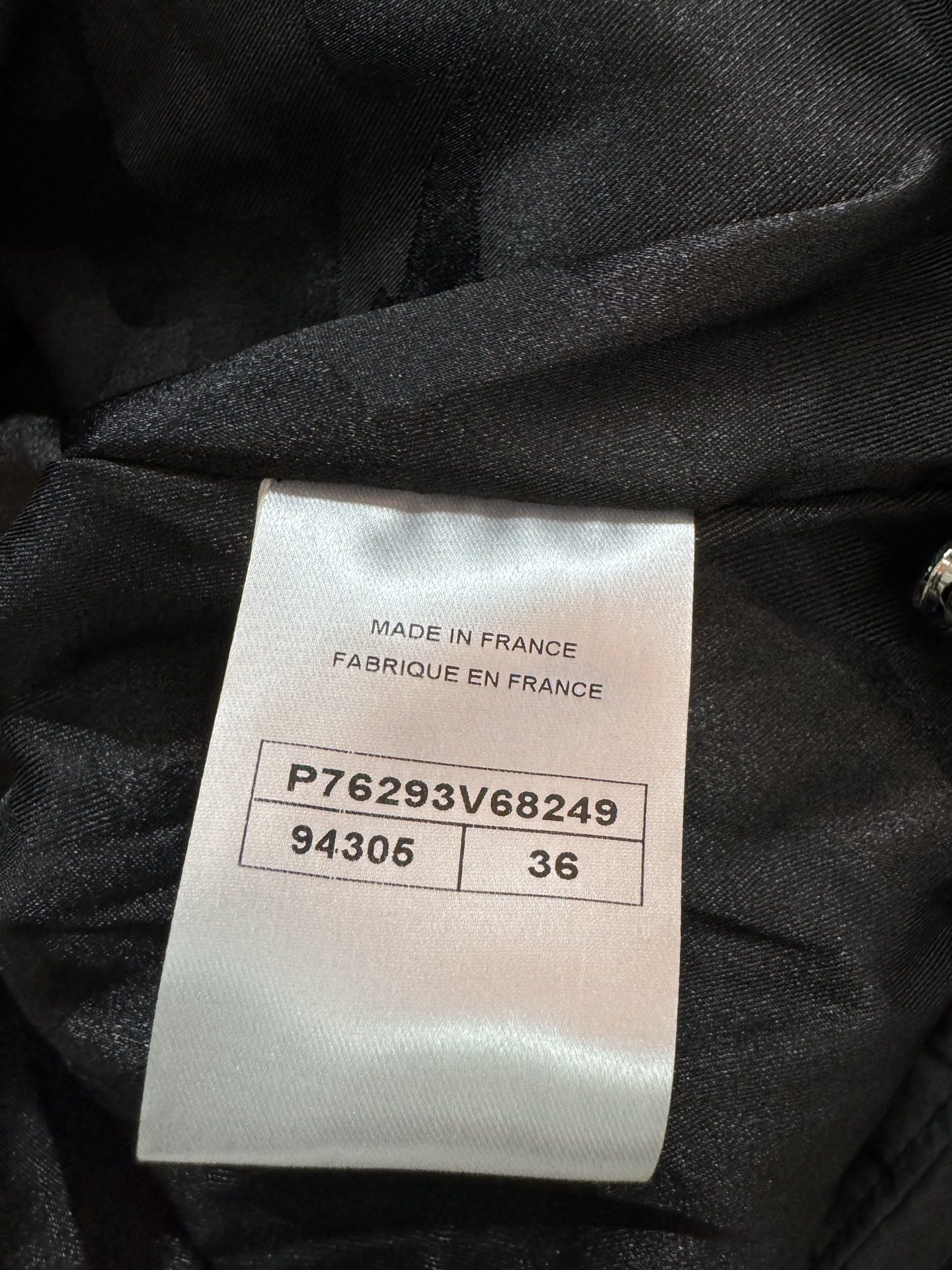 ￼ ❄️2025 Autumn and Winter❄️ ！小香风羽绒服，领口处的毛绒质感，CHANE*