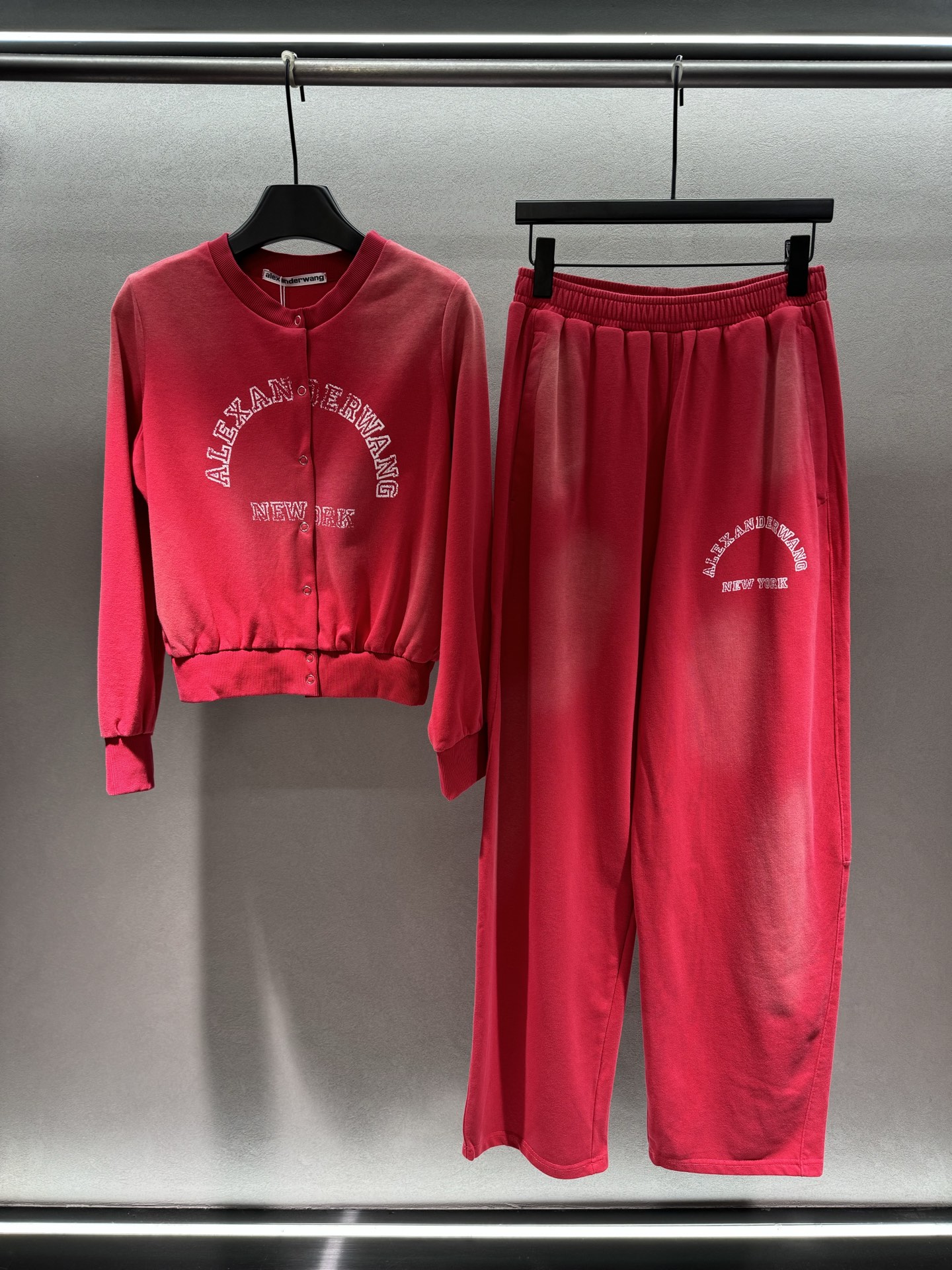 ￼ ❄️2025 Autumn and Winter❄️/套！AW，复古甜心女孩正式上线，是时候用甜妹力