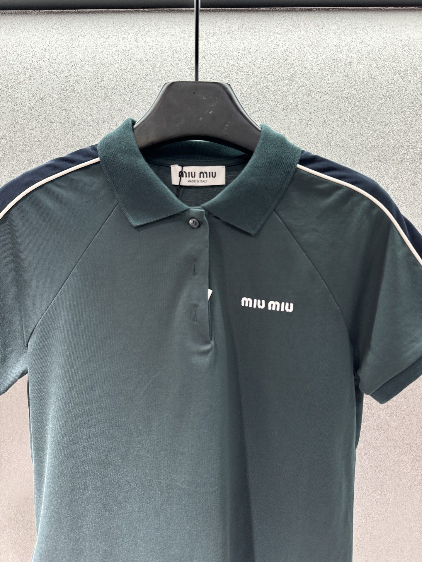 ￼ 🌾2026 SPring&Summer 🔥/套！MiuMi*， 运动风Polo短裙套装，绿色Polo