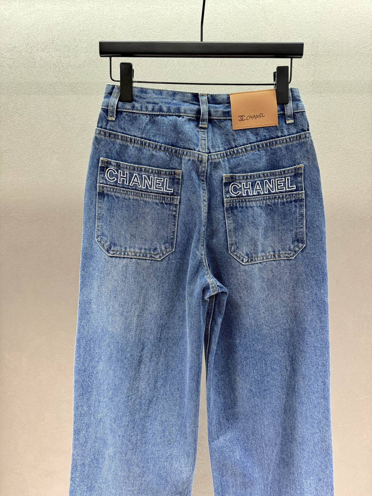 ￼ 🌾2026 SPring&Summer 🔥！Chan*l高腰阔腿牛仔裤，高腰阔腿直筒版型，能优化腰臀