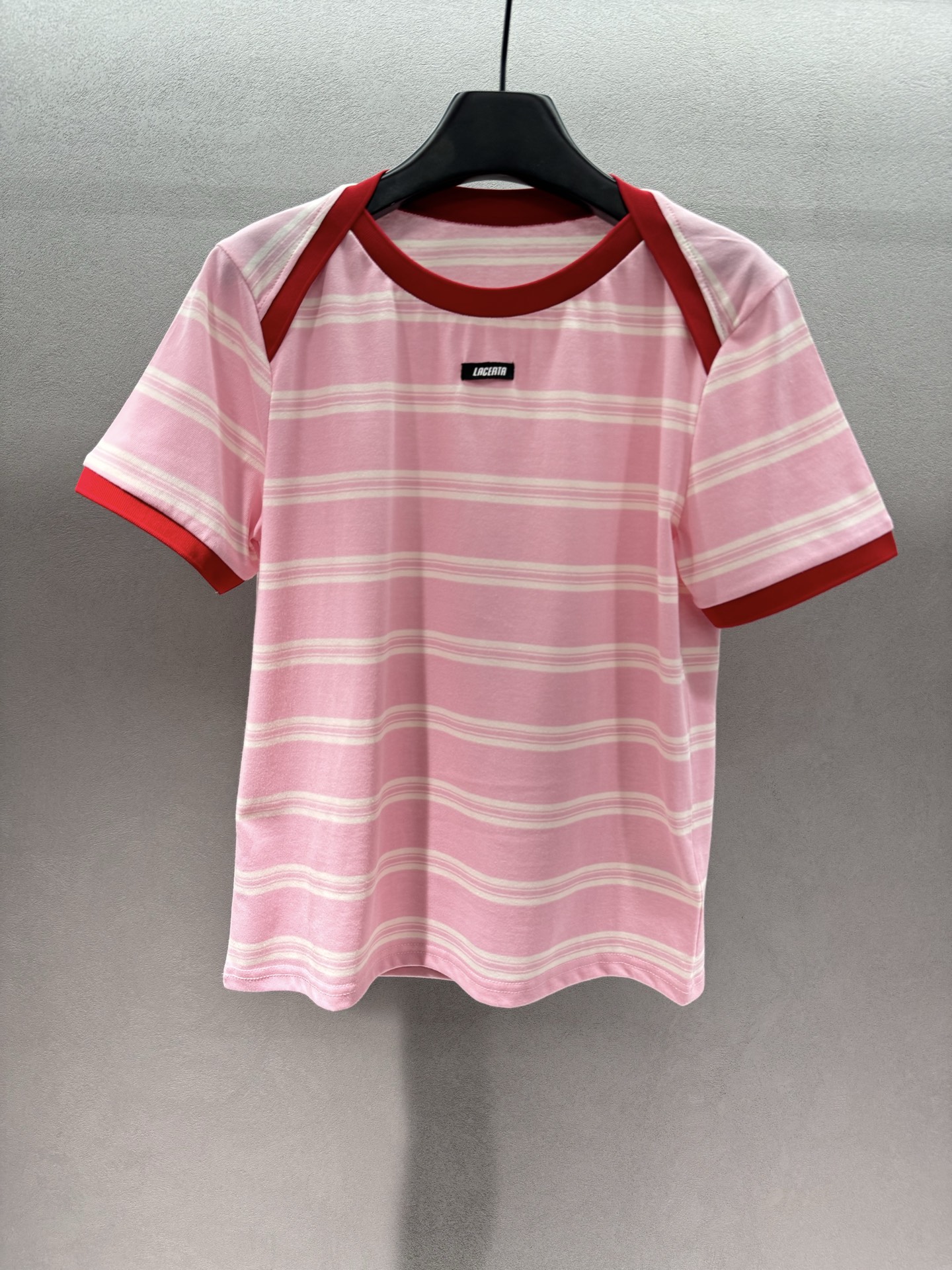 ￼ 🌾2026 SPring&Summer 🔥！lacer*ta，条纹插件T恤，粉白渐变条纹软fufu，