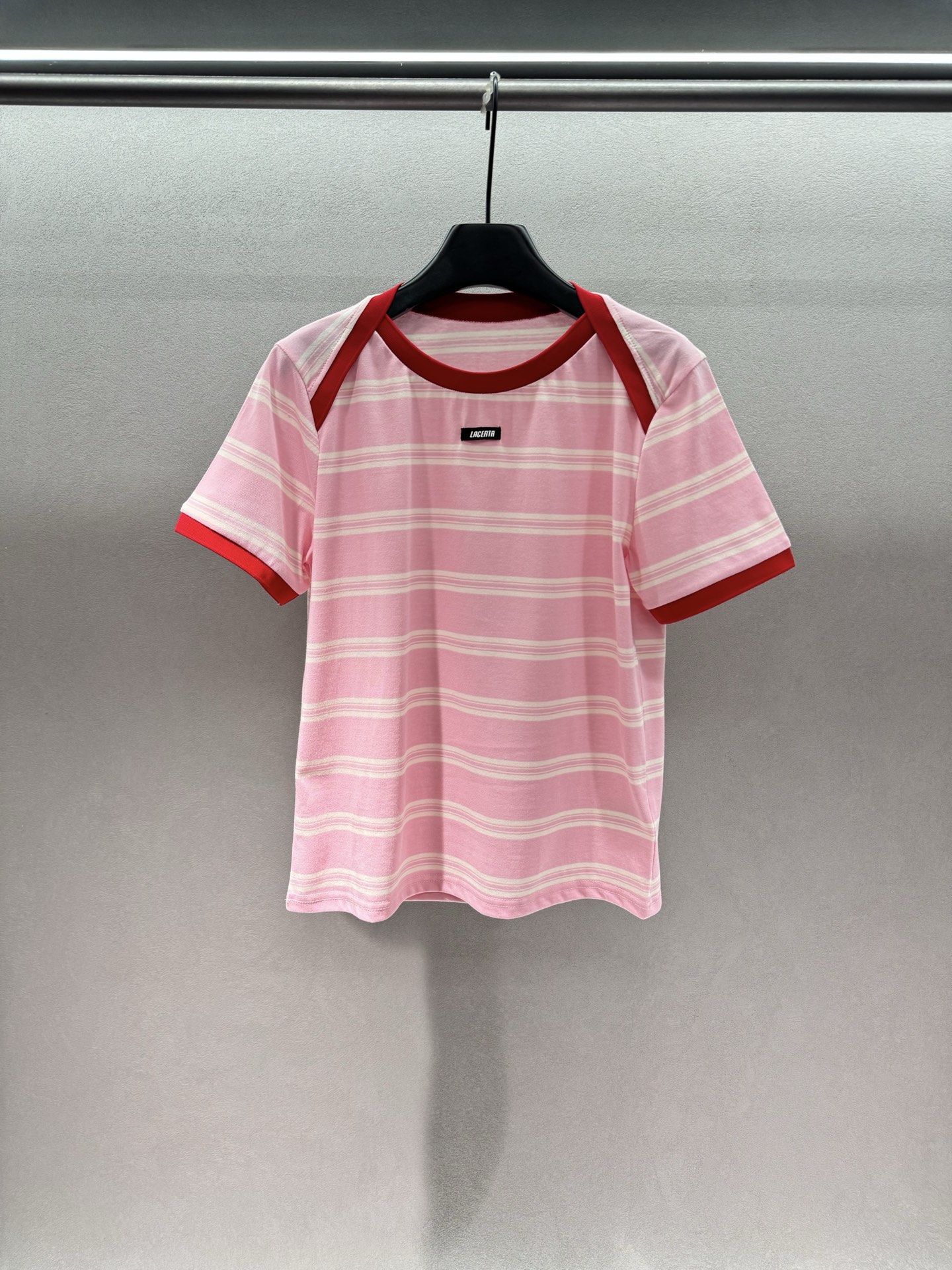 ￼ 🌾2026 SPring&Summer 🔥！lacer*ta，条纹插件T恤，粉白渐变条纹软fufu，