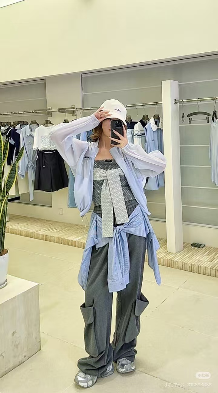 NO:802452,,,19860909,,,Women's clothing