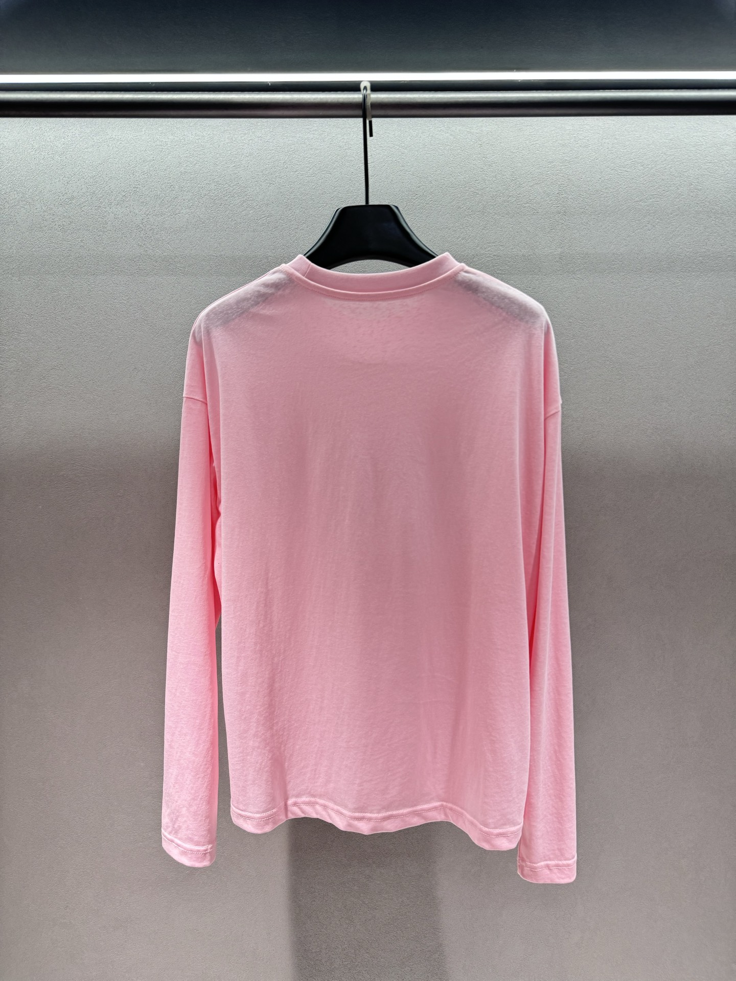 ￼ 🌾2026 SPring&Summer 🔥！UooYa*，粉色烫钻长袖T，嫩到发光的樱花粉，显白又提