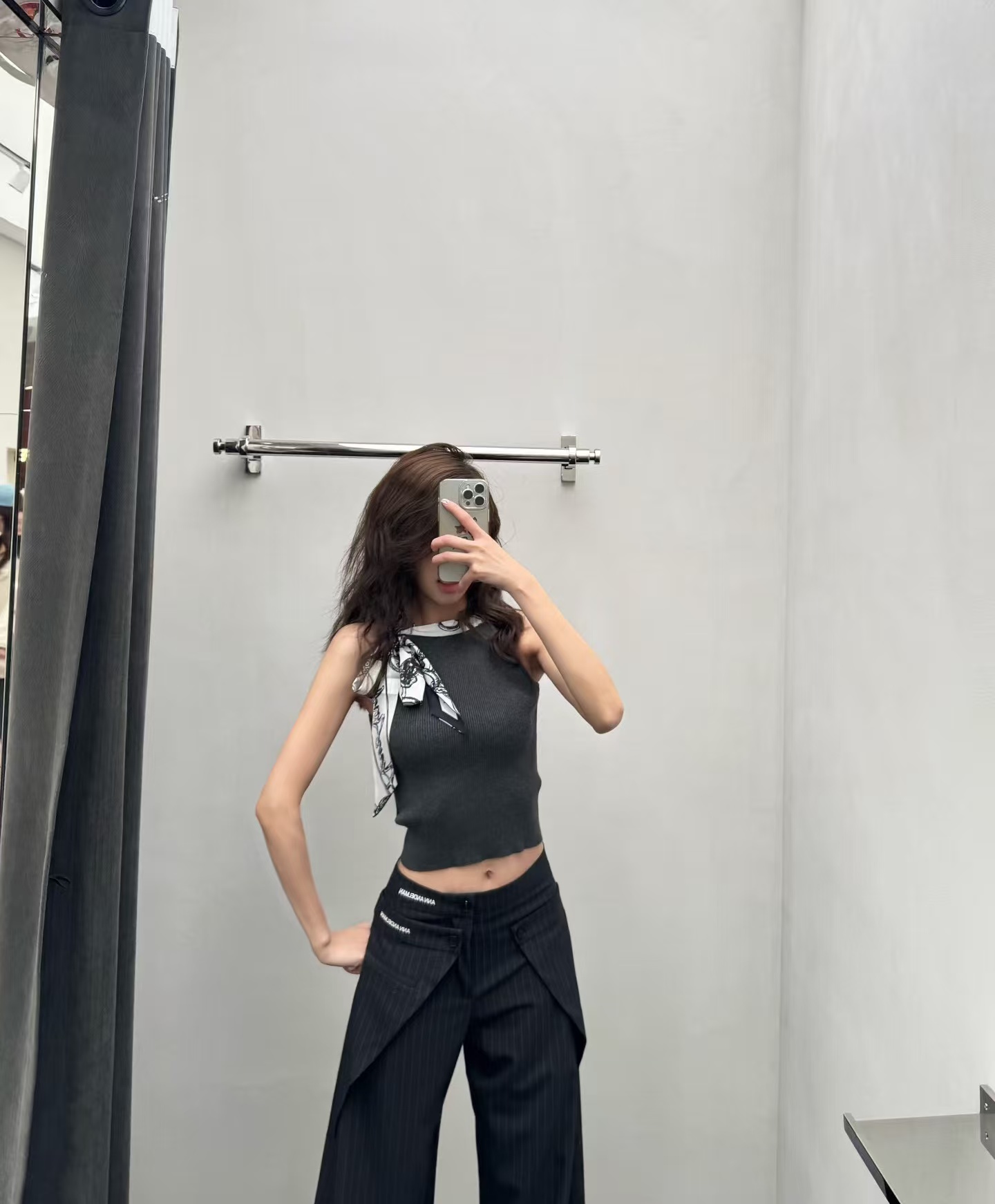 NO:803662,,,19860909,,,Women's clothing
