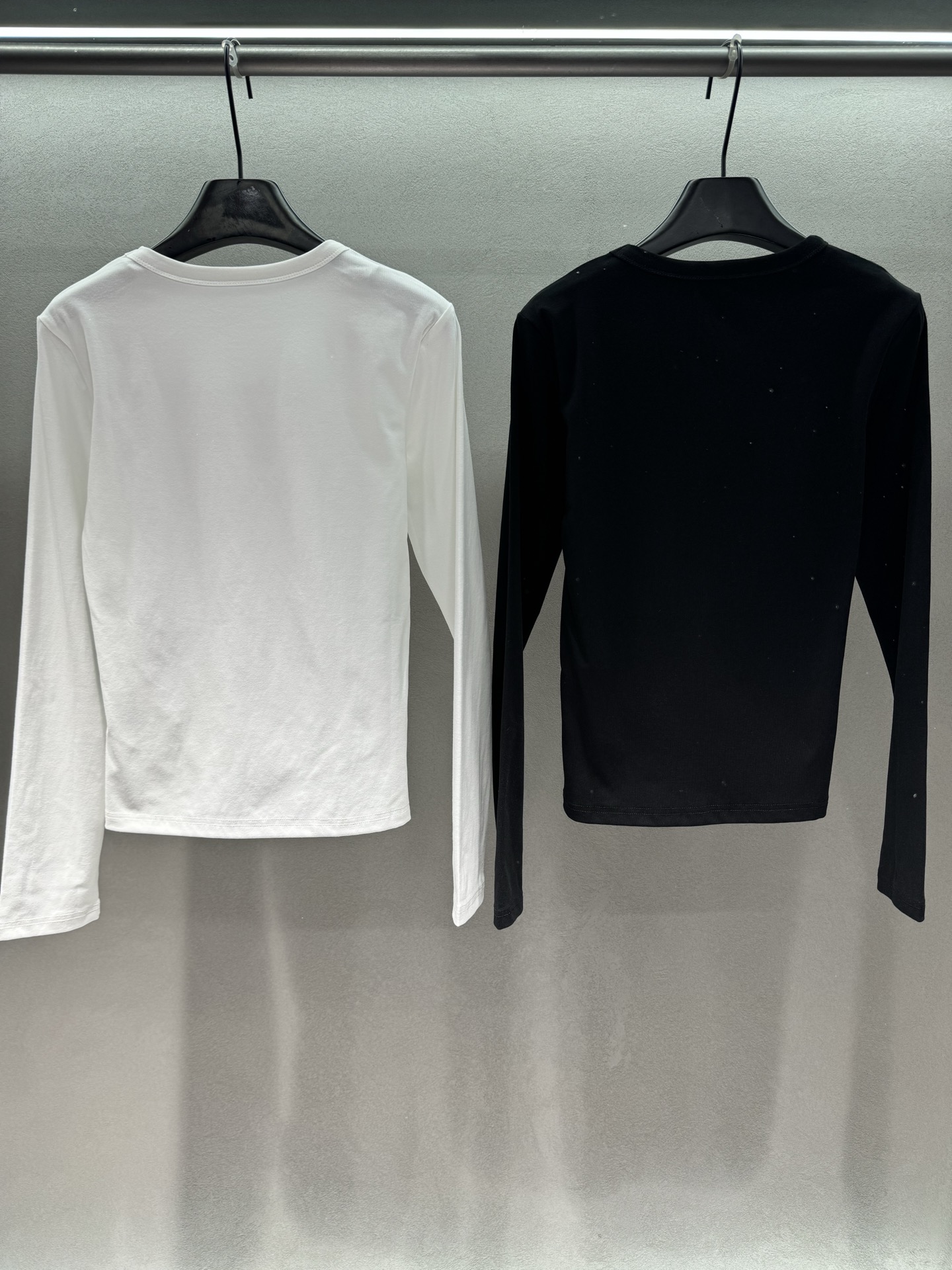 ￼ 🌾2026 SPring&Summer 🔥 ！Acne Studio*，1996植绒长袖修身T恤，新