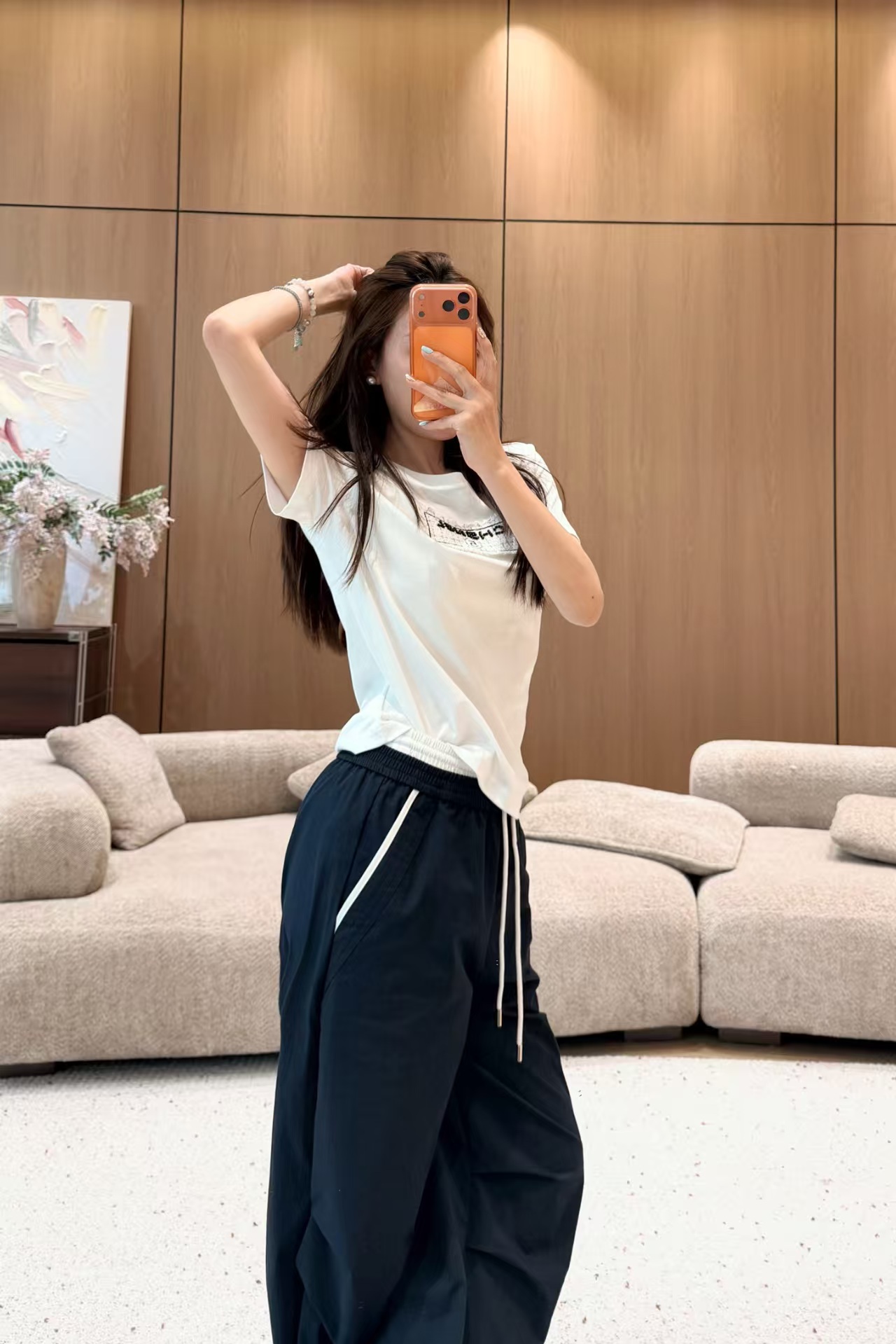NO:803660,,,19860909,,,Women's clothing