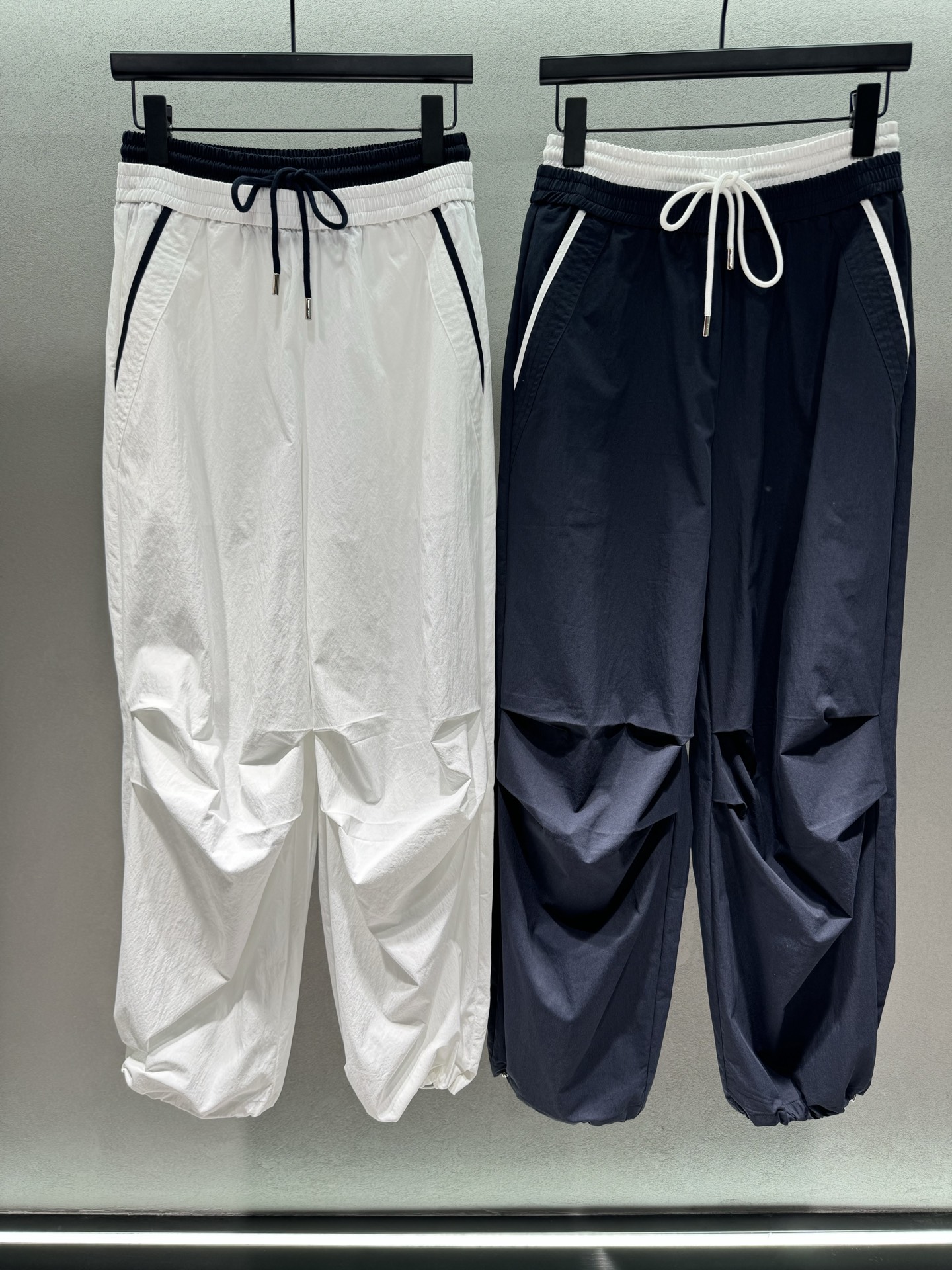 ￼ 🌾2026 SPring&Summer 🔥！慵懒工装风束脚裤，相比普通运动裤，这款多了一份街头潮酷感