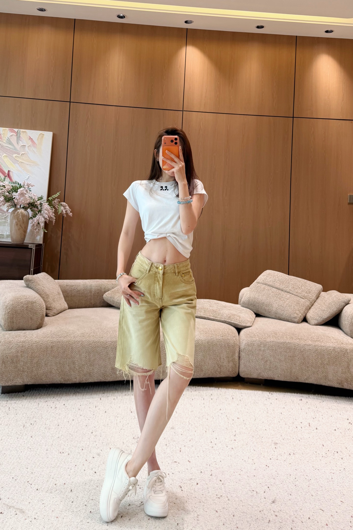 NO:804709,,,19860909,,,Women's clothing