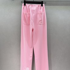  2026 Spring&Summer !克罗*心,粉色阔腿裤直接封神松紧抽绳腰头不挑身材,垂感直接拉  2026 Spring&Summer !克罗*心,粉色阔腿裤直接封神松紧抽绳腰头不挑身材,垂感直接拉