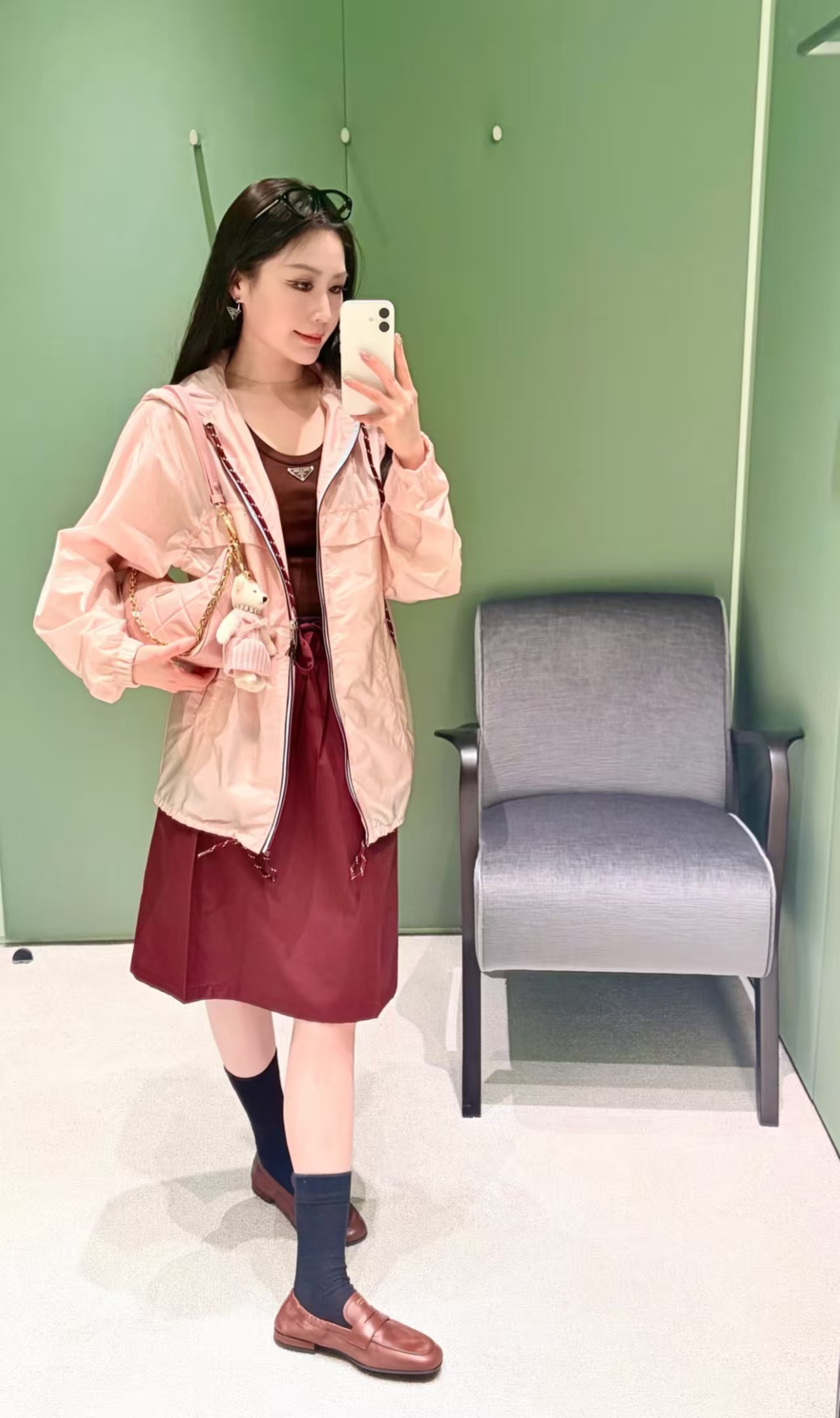 NO:804694,,,19860909,,,Women's clothing