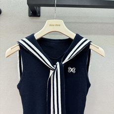  2026 Spring&Summer !Ann海军领无袖针织,修身针织版型,完美勾勒腰线,藏肉显瘦的  2026 Spring&Summer !Ann海军领无袖针织,修身针织版型,完美勾勒腰线,藏肉显瘦的