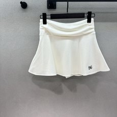  2026 Spring&Summer !Ann高腰翻边腰头半裙,白温柔纯欲,黑款酷飒拽姐,搭短T、  2026 Spring&Summer !Ann高腰翻边腰头半裙,白温柔纯欲,黑款酷飒拽姐,搭短T、
