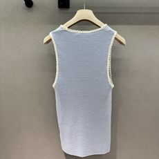  2026 Spring&Summer !prad*,淡蓝色针织背心,奶fufu的浅蓝色+米白钩花包边  2026 Spring&Summer !prad*,淡蓝色针织背心,奶fufu的浅蓝色+米白钩花包边