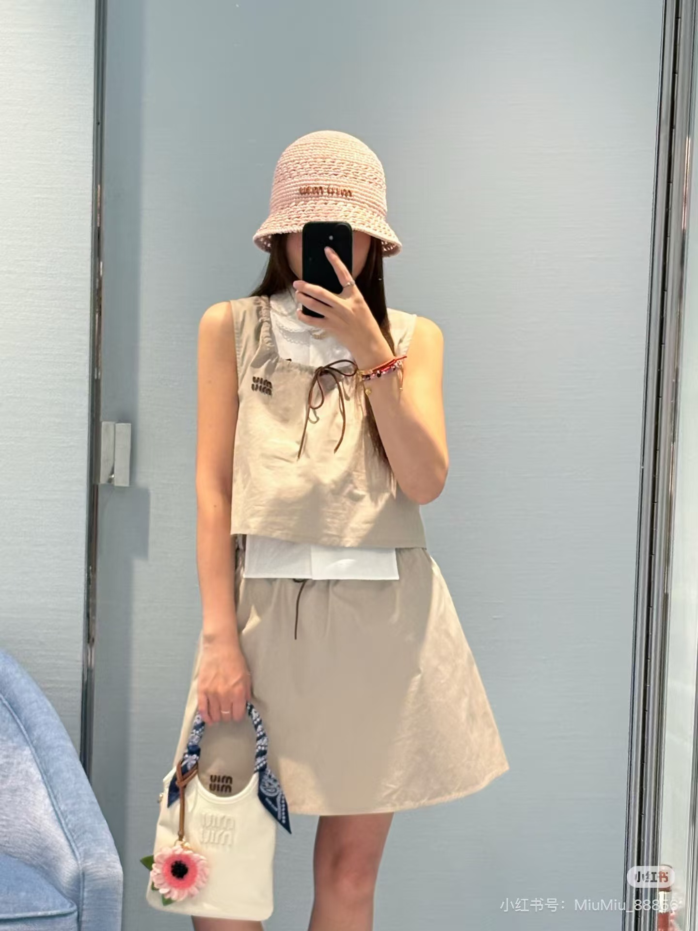 NO:805522,,,19860909,,,Women's clothing