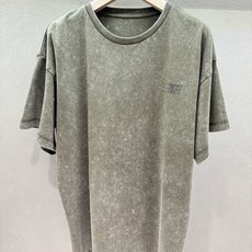  2026 Spring&Summer !MM6做旧T,做旧水洗的面料软fufu的,上身自带柔雾滤镜,  2026 Spring&Summer !MM6做旧T,做旧水洗的面料软fufu的,上身自带柔雾滤镜,