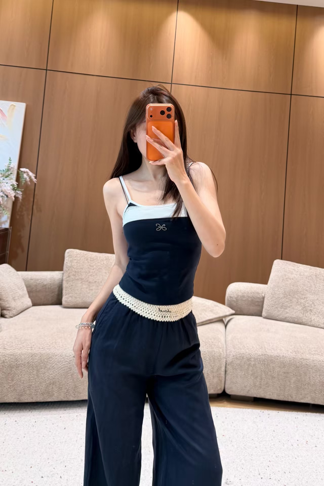 NO:837074,,,19860909,,,Women's clothing