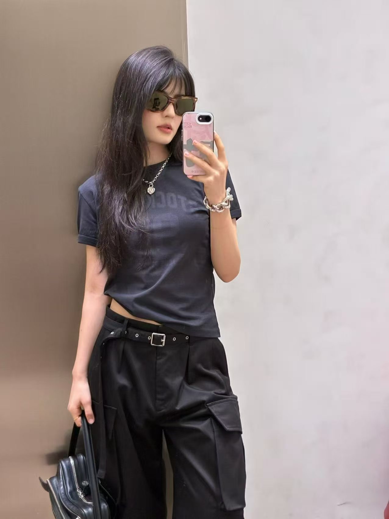 NO:837104,,,19860909,,,Women's clothing