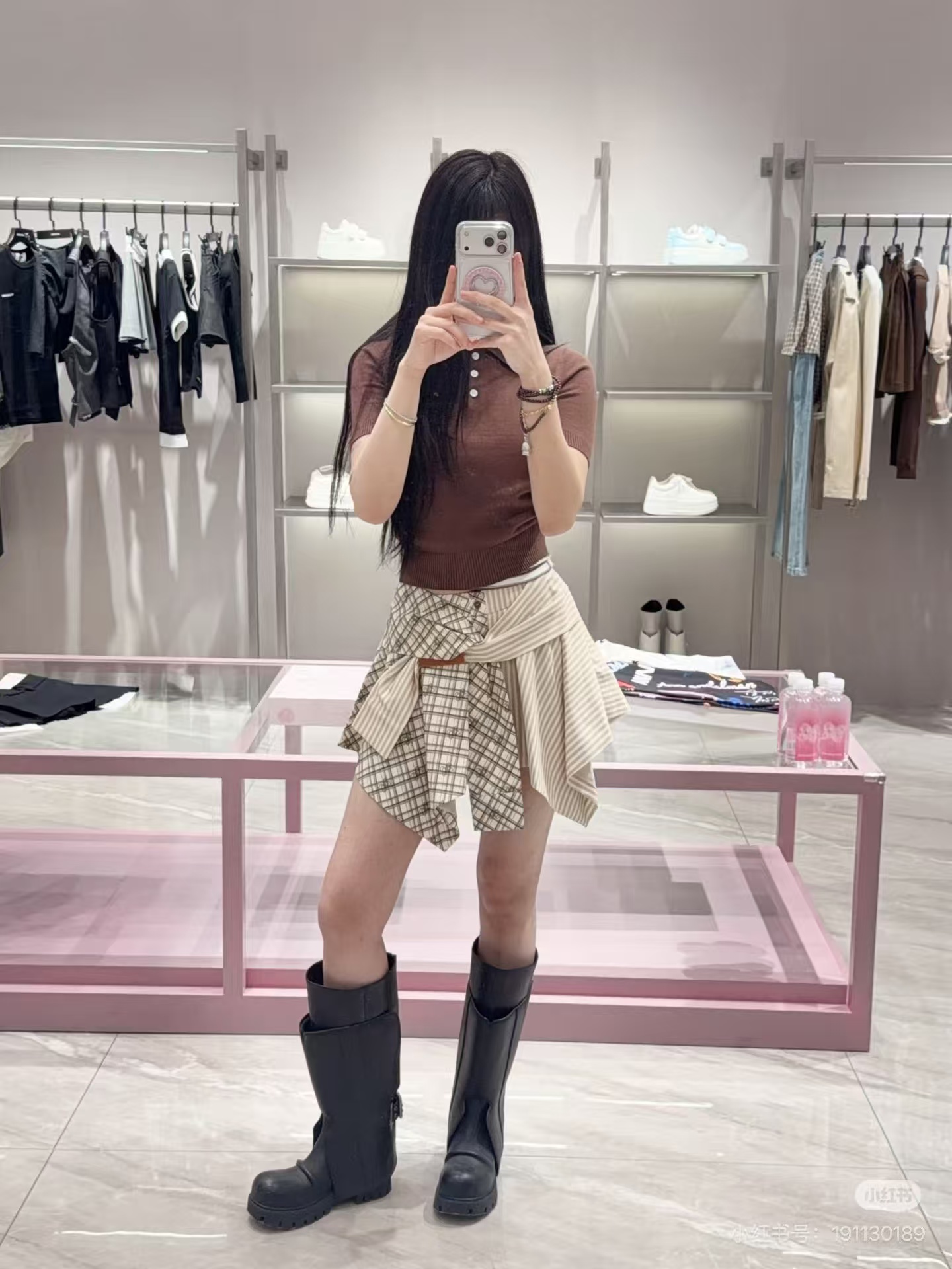 NO:844027,,,19860909,,,Women's clothing