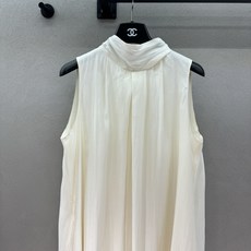  🌾2026 SPring&Summer !清冷感白月光连衣裙,自带柔光的米白色,垂坠感面料+宽松A字  🌾2026 SPring&Summer !清冷感白月光连衣裙,自带柔光的米白色,垂坠感面料+宽松A字