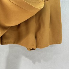 🌾2026 SPring&Summer /套!小香马甲+裙裤套装,经典圆领无袖马甲,搭配不规则裙裤,  🌾2026 SPring&Summer /套!小香马甲+裙裤套装,经典圆领无袖马甲,搭配不规则裙裤,