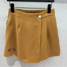  🌾2026 SPring&Summer /套!小香马甲+裙裤套装,经典圆领无袖马甲,搭配不规则裙裤,  🌾2026 SPring&Summer /套!小香马甲+裙裤套装,经典圆领无袖马甲,搭配不规则裙裤,