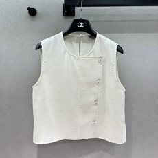 🌾2026 SPring&Summer /套!小香马甲+裙裤套装,经典圆领无袖马甲,搭配不规则裙裤,简约 🌾2026 SPring&Summer /套!小香马甲+裙裤套装,经典圆领无袖马甲,搭配不规则裙裤,简约