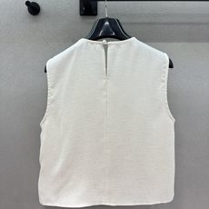 🌾2026 SPring&Summer /套!小香马甲+裙裤套装,经典圆领无袖马甲,搭配不规则裙裤,简约 🌾2026 SPring&Summer /套!小香马甲+裙裤套装,经典圆领无袖马甲,搭配不规则裙裤,简约