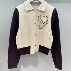 ❄️2026 Autumn and Winter❄️!1V花卉拼色棒球外套,毛巾植绒工艺,米棕撞色翻领+ ❄️2026 Autumn and Winter❄️!1V花卉拼色棒球外套,毛巾植绒工艺,米棕撞色翻领+