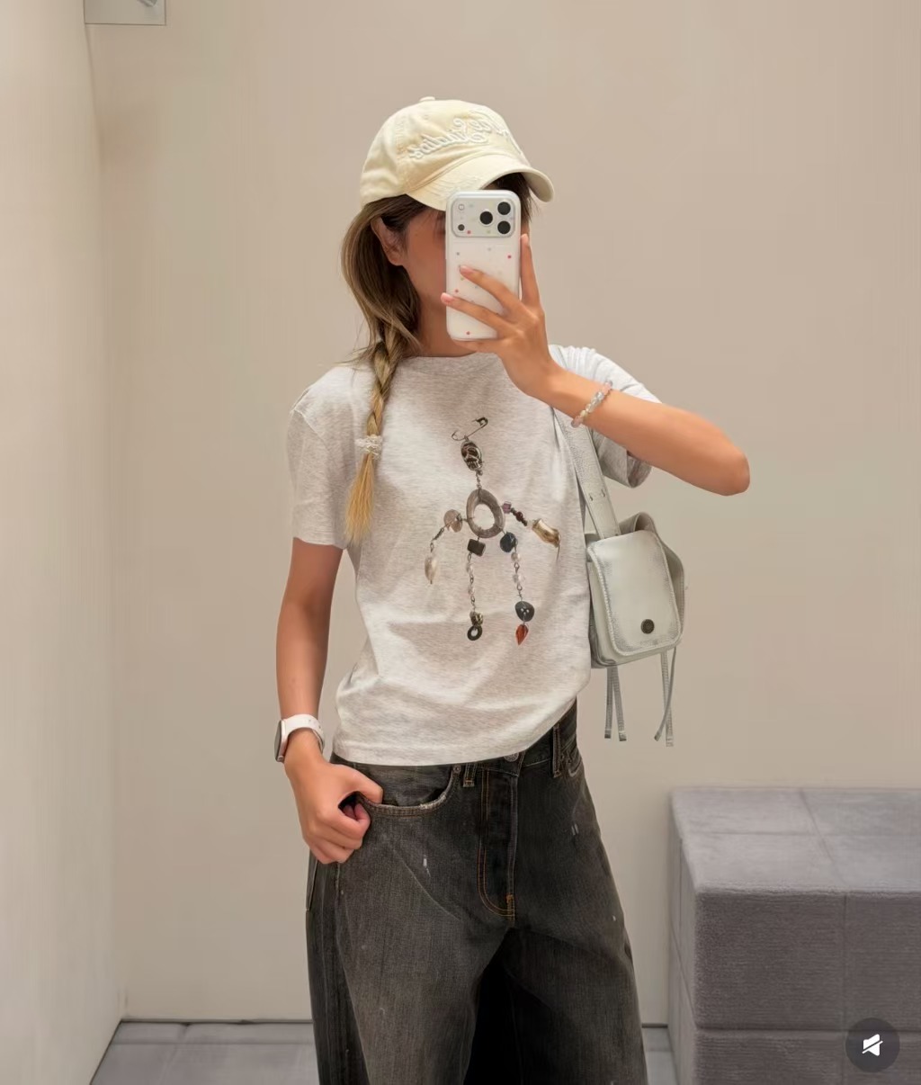 NO:911300,,,19860909,,,Women's clothing